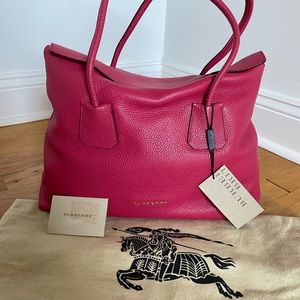 100% Authentic Burberry Baynard Leather Tote Bag